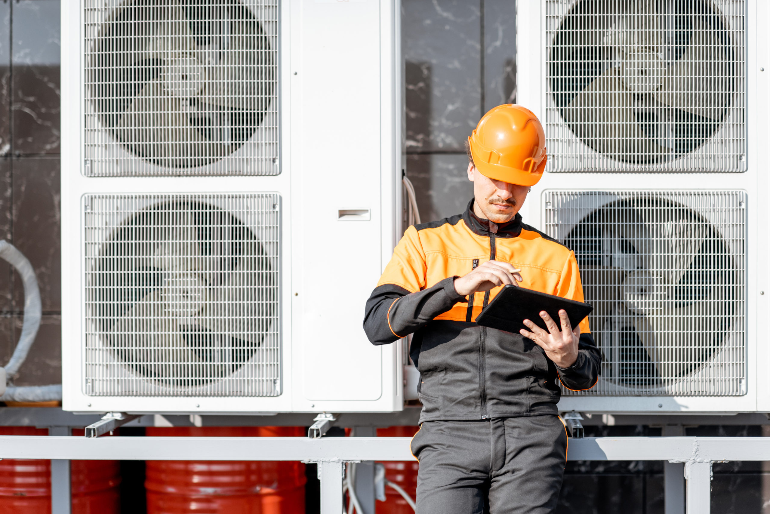 5 Ways to Mobilize Your CRE Property Teams to Save Time and Money